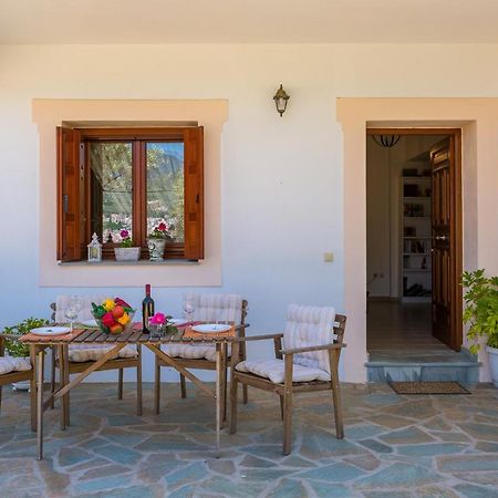 Olive Grove Apartment Skopelos Exterior foto