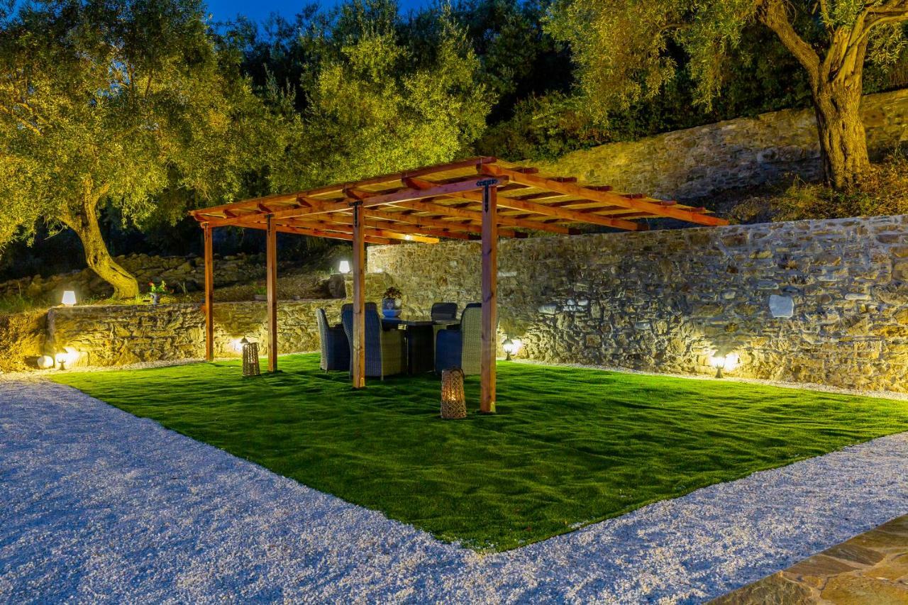 Olive Grove Apartment Skopelos Exterior foto